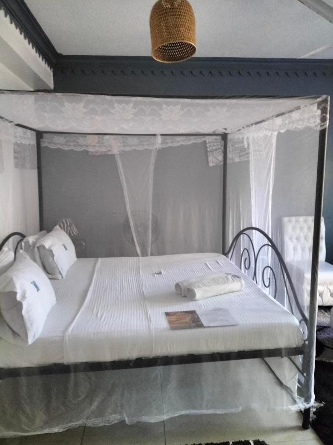 Luxurious Studio Apartments Mombasa Exterior foto