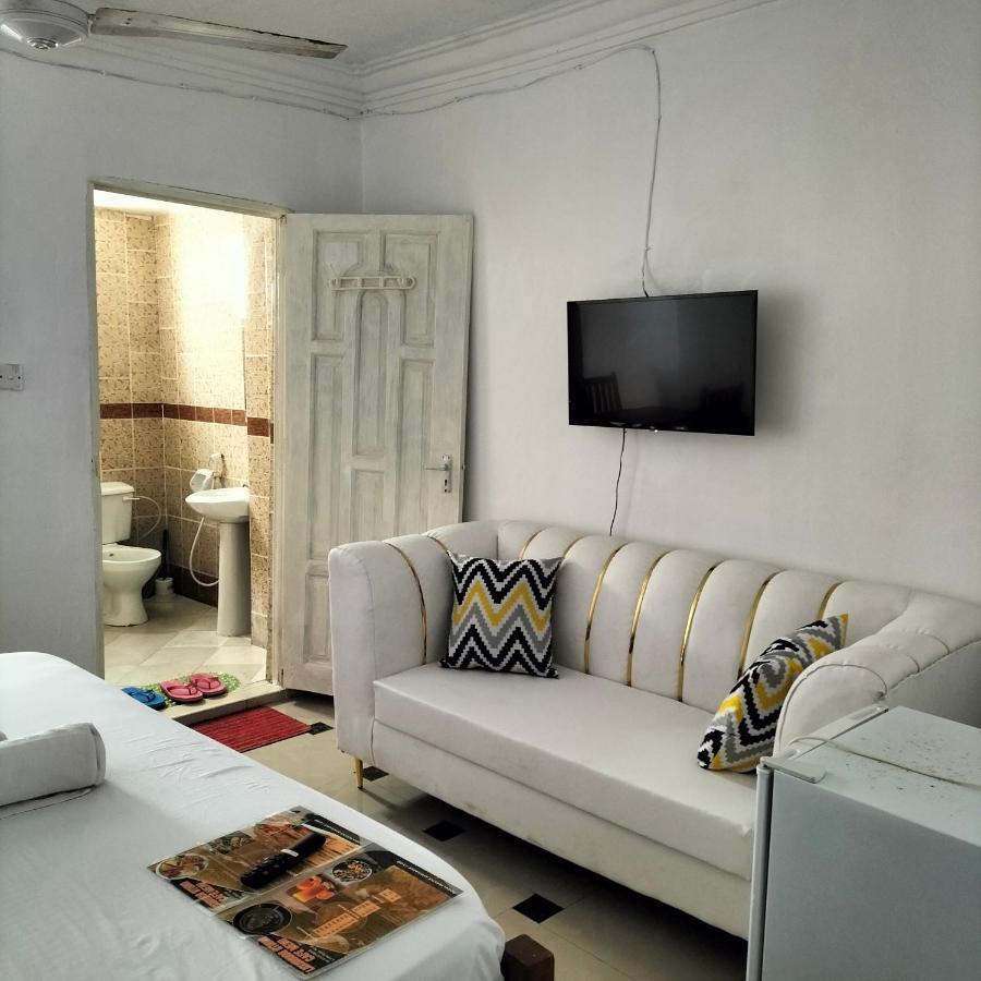 Luxurious Studio Apartments Mombasa Exterior foto