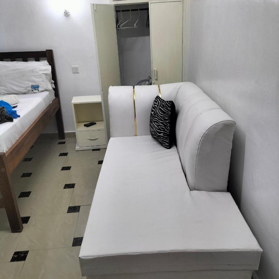 Luxurious Studio Apartments Mombasa Exterior foto